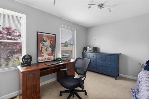 2000 W Shore Rd, Warwick, RI 02889 photo 14