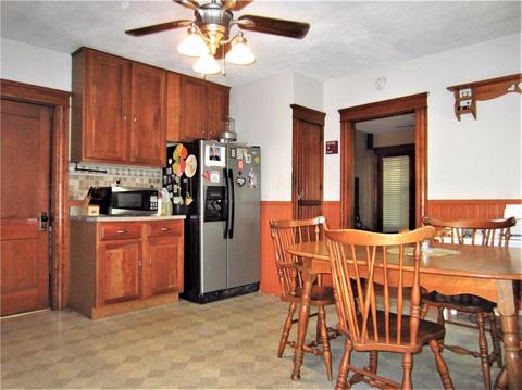 40 Monroe St, Woonsocket, RI 02895 photo 6