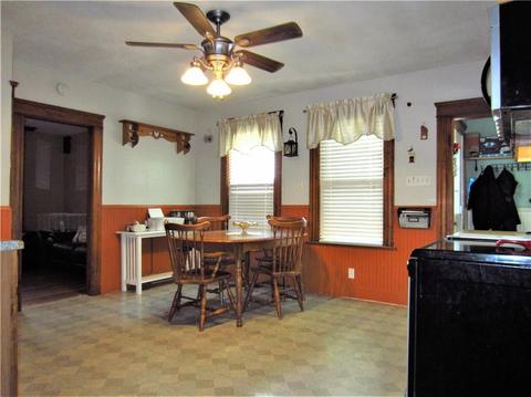 40 Monroe St, Woonsocket, RI 02895 photo 9