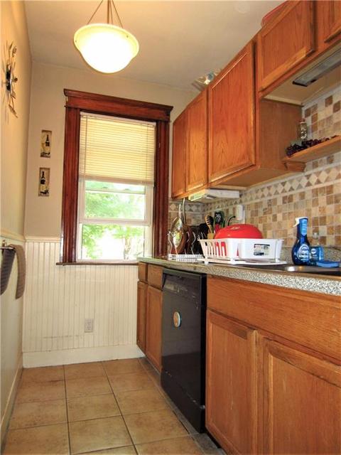 40 Monroe St, Woonsocket, RI 02895 photo 10