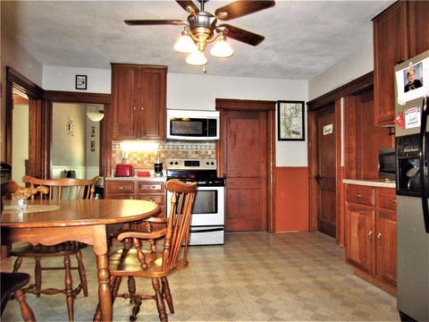 40 Monroe St, Woonsocket, RI 02895 photo 7