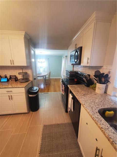 39 Link St, Warwick, RI 02886 photo 5
