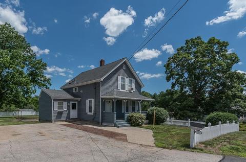 277 Nursery Ave, Woonsocket, RI 02895 photo 4
