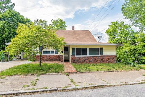 245 Sayles St, Woonsocket, RI 02895 photo 3