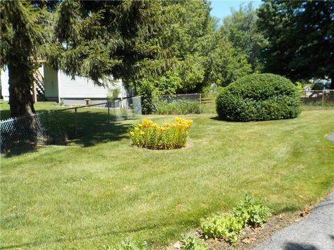 55 Reservoir Ave, Woonsocket, RI 02895 photo 4
