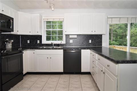93 Cedar Grove Dr, Exeter, RI 02822 photo 11