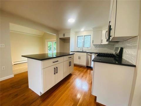 7 Mayo Dr, Warren, RI 02885 photo 8