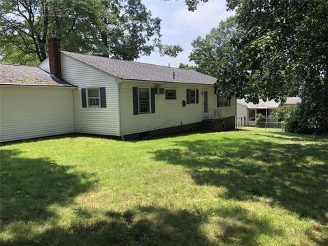 148 Pine Crest Dr, Woonsocket, RI 02895 photo 10