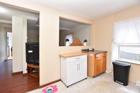 41 Oakside St, Warwick, RI 02889 photo 4