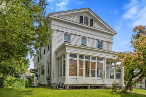 4 Elm St, Westerly, RI 02891 photo 2