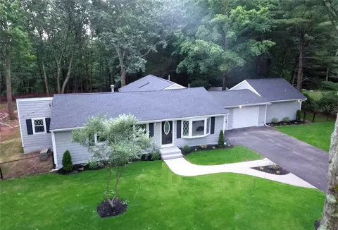 30 Highwood Dr, Coventry, RI 02816 photo 1