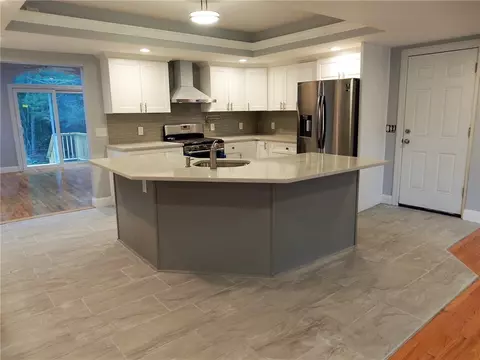 30 Highwood Dr, Coventry, RI 02816 photo 9
