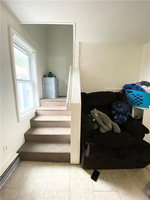 14 Sisson St, Warren, RI 02885 photo 11