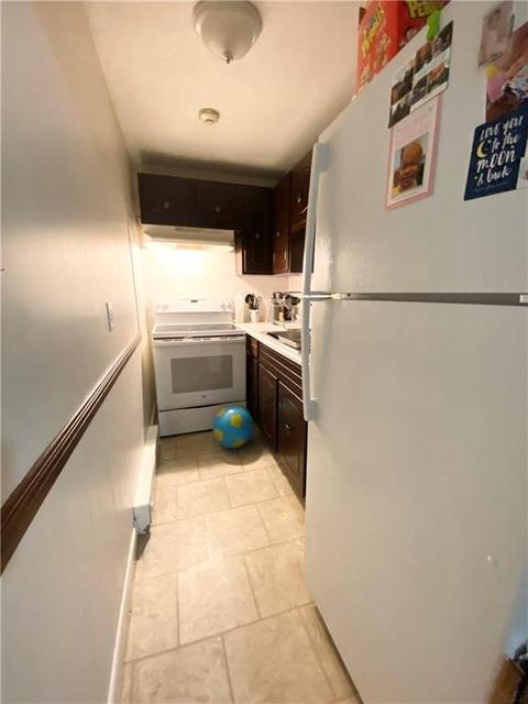 14 Sisson St, Warren, RI 02885 photo 8