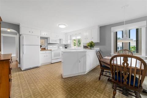 226 Payton Ave, Warwick, RI 02889 photo 6