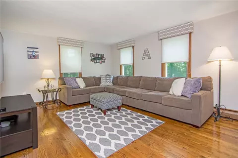 70 Locust Valley Rd, Exeter, RI 02822 photo 7