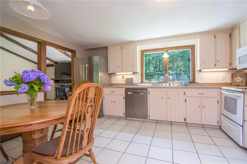 70 Locust Valley Rd, Exeter, RI 02822 photo 12