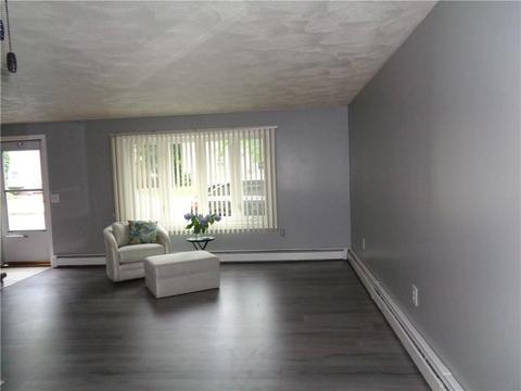 45 Reed St, Warwick, RI 02886 photo 3