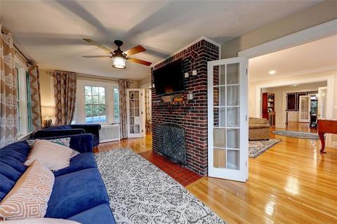 92 Oakley Rd, Woonsocket, RI 02895 photo 7