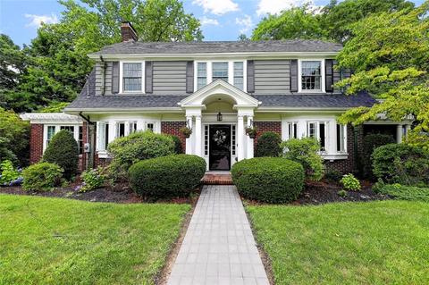 92 Oakley Rd, Woonsocket, RI 02895 photo 1