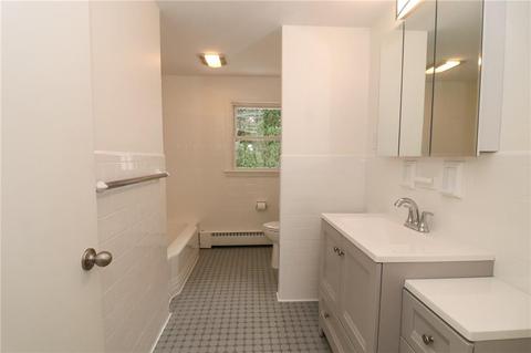 45 Relph St, Warwick, RI 02888 photo 38