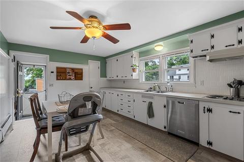 187 Holmes Rd, Warwick, RI 02888 photo 4