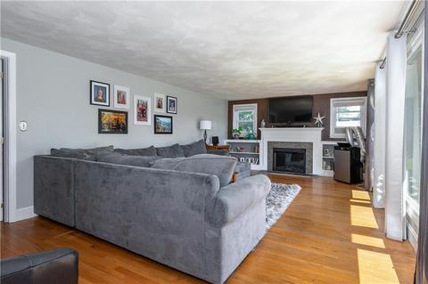 147 Lancaster Ave, Warwick, RI 02886 photo 11