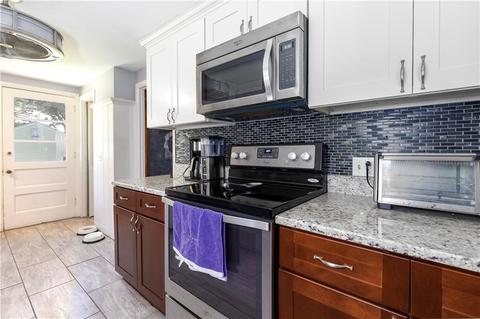 147 Lancaster Ave, Warwick, RI 02886 photo 5