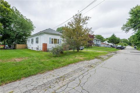 112 Riverside Ave, Warwick, RI 02889 photo 6