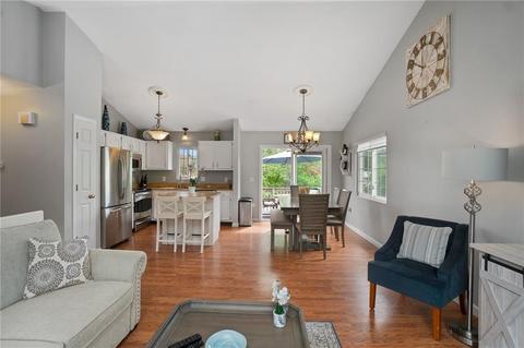 159 Mohawk Trl, Cranston, RI 02921 photo 5