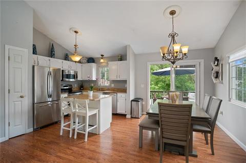 159 Mohawk Trl, Cranston, RI 02921 photo 6