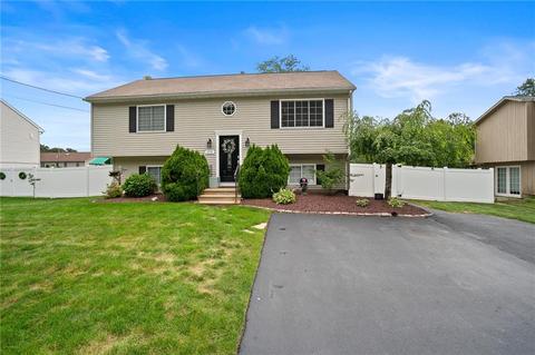 159 Mohawk Trl, Cranston, RI 02921 photo 1