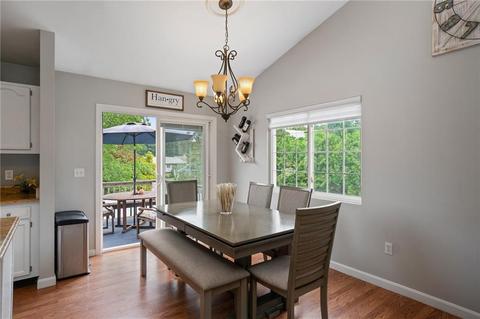159 Mohawk Trl, Cranston, RI 02921 photo 9