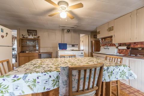 25 Moore St, Woonsocket, RI 02895 photo 32