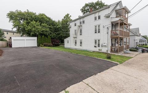 25 Moore St, Woonsocket, RI 02895 photo 2