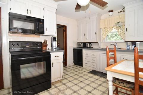 884 Main St, Warren, RI 02885 photo 8