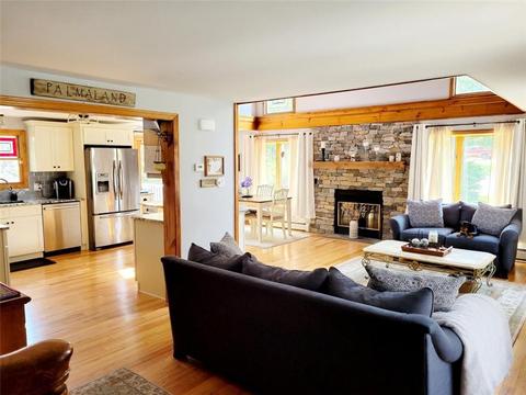 20 Hickory Ln, Westerly, RI 02891 photo 13