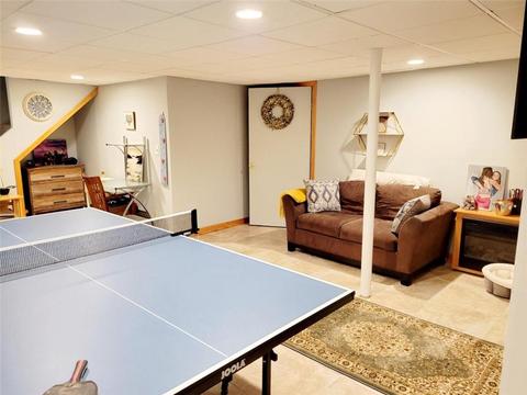 20 Hickory Ln, Westerly, RI 02891 photo 32