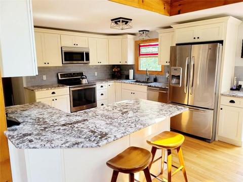 20 Hickory Ln, Westerly, RI 02891 photo 8