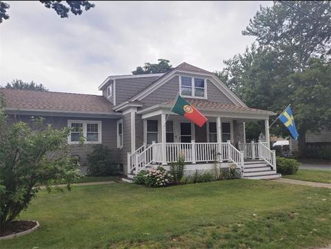 219 Bellman Ave, Warwick, RI 02889 photo 1