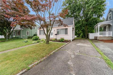 240 3rd Ave, Warwick, RI 02888 photo 32