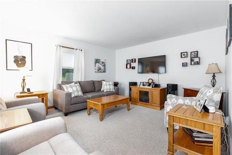 14 Evie Dr, Warren, RI 02885 photo 12