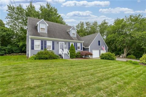 14 Evie Dr, Warren, RI 02885 photo 3