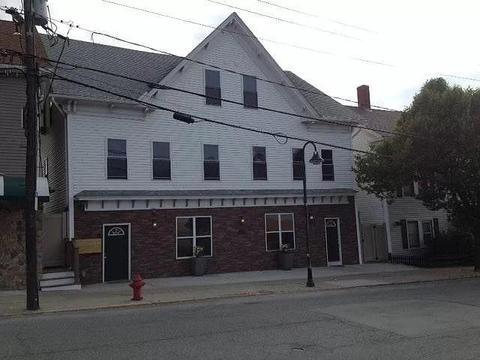 360 River St, Woonsocket, RI 02895 photo 1