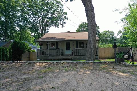 44 Pine Ave, Coventry, RI 02816 photo 2