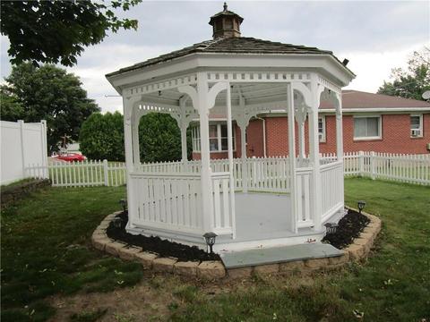 116 Tower St, Westerly, RI 02891 photo 4