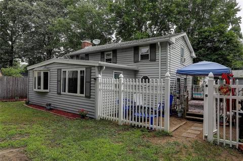 182 Haswill St, Warwick, RI 02889 photo 4