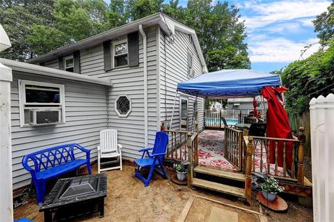 182 Haswill St, Warwick, RI 02889 photo 5