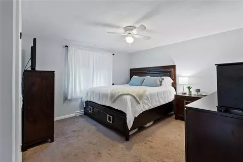 99 Marshall Ave, Warwick, RI 02886 photo 9