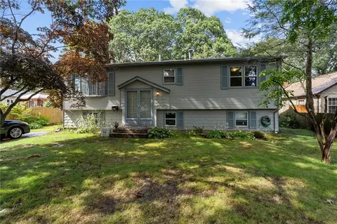 99 Marshall Ave, Warwick, RI 02886 photo 1